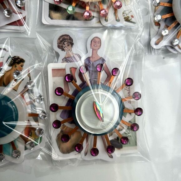 Vintage Upcycled Atomic Starburst Refrigerator Magnet Buttons Rhinestones Purple - Picture 5 of 6